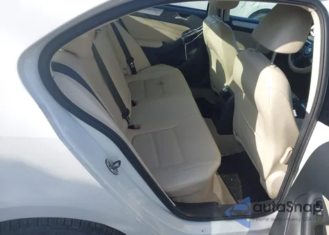 2013 Volkswagen Jetta 2.5L Se z USA, uszkodzony, nr VIN 3VWDP7AJ8DM395977